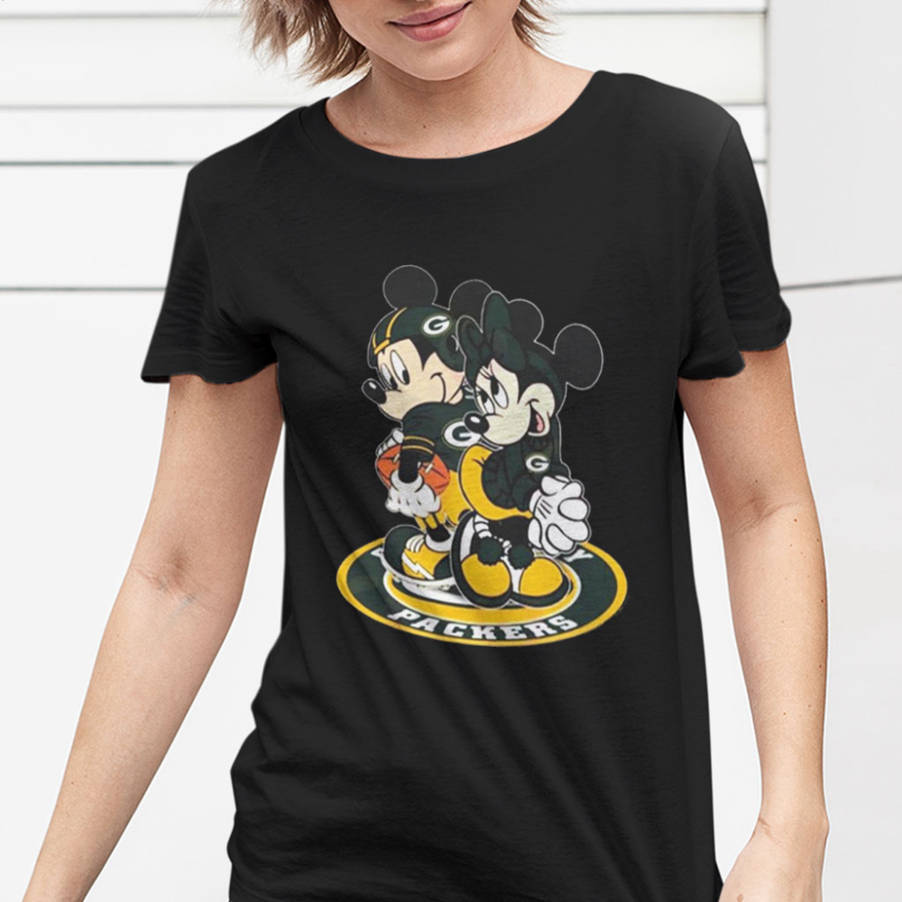 2023 NFL Green Bay Packers Mickey Mouse And Minnie Mouse Shirt Gift For Fan