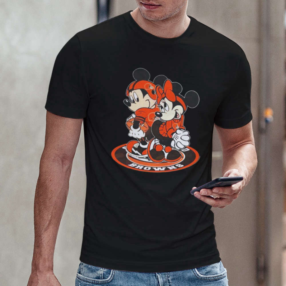 2023 NFL Cleveland Browns Mickey Mouse And Minnie Mouse Shirt Gift For Fan