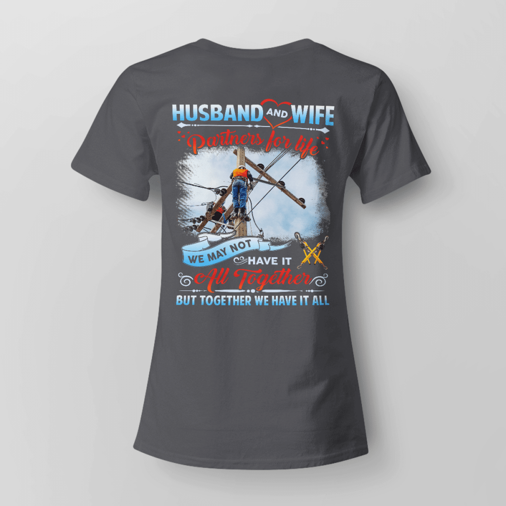 Awesome Lineman’s Lady  T-shirt For Men And Women For Men And Women