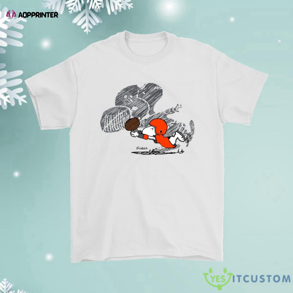 Cleveland Browns Snoopy Plays The Football Game Shirt