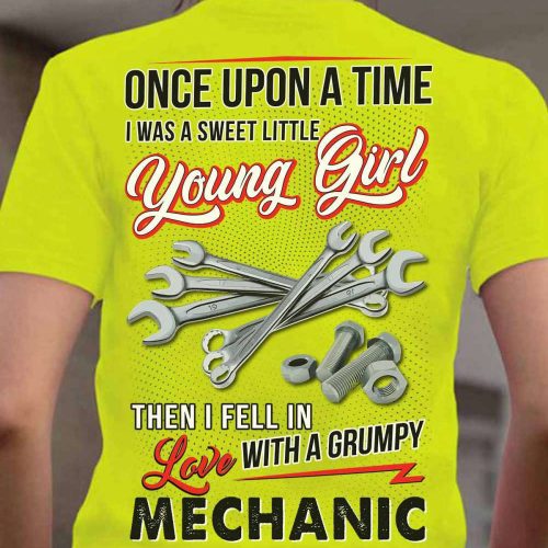 Cute Mechanic’s Girl T-Shirt For Men And Women