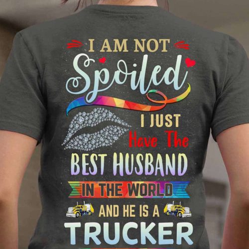 Cute Trucker’s Girl Charcol T-shirt Gift For Father And Truckers