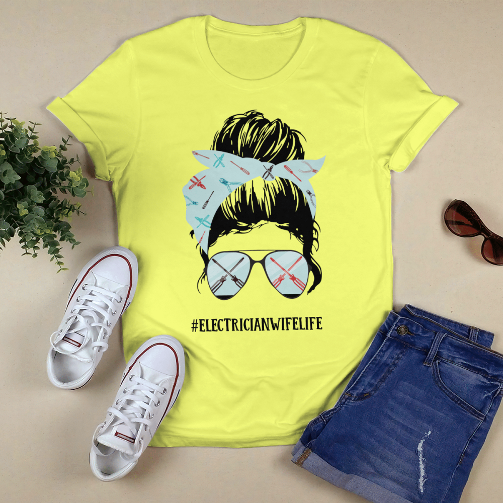 Awesome Electrician Wife Life  Daisy Yellow    T-Shirt, Best Gift For Men And Women