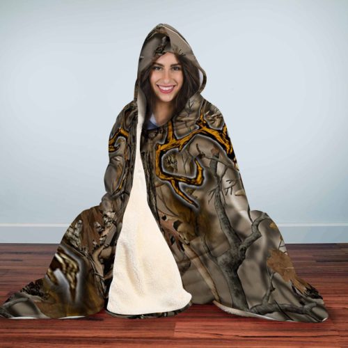 Hooded Blanket – Deer Hunting Camo