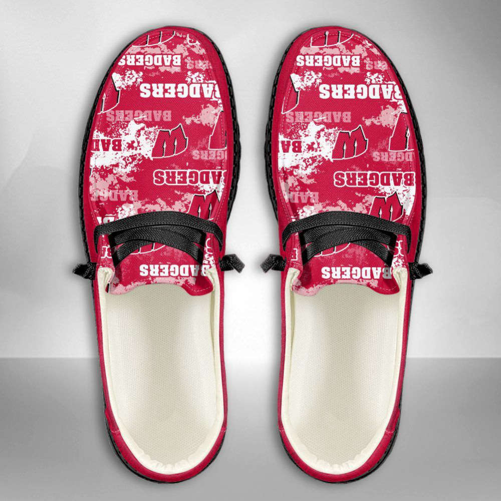 NCAA Wisconsin Badgers Hey Dude Shoes Wally Lace Up Loafers Moccasin Slippers