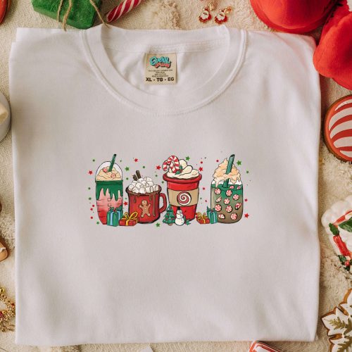 Christmas Retro Shirt Retro Santa & Tree Tshirt Merry Christmas Crewneck Ideal Christmas Vacation Gift