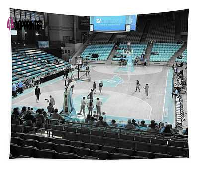 Unc Womens Basketball Team 1F Brian Reaves Tapestry