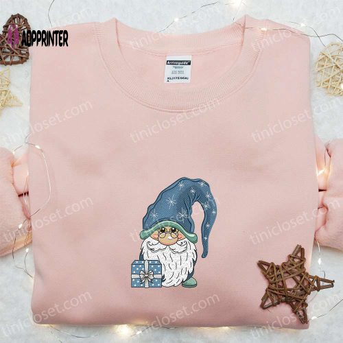 Cute Gnome Christmas Gift Embroidered T-shirt – Best Family Christmas Gift