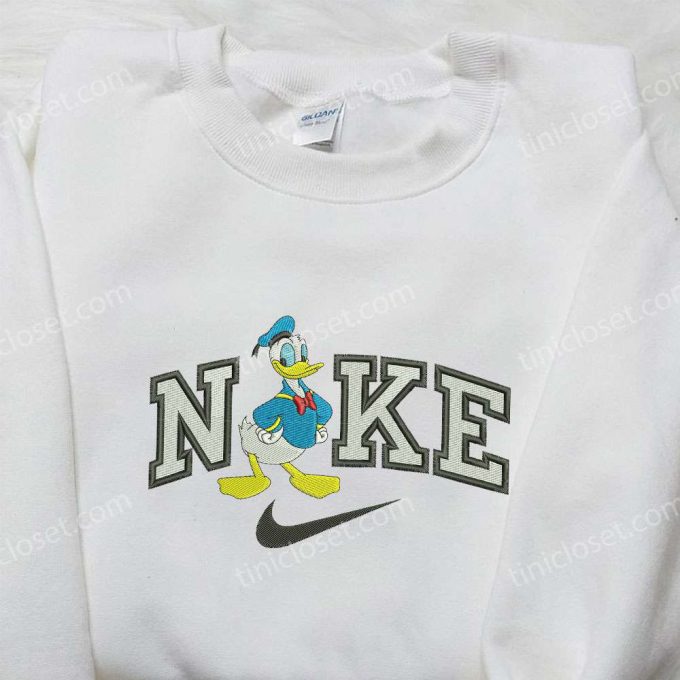 Donald Duck x Nike Embroidered Shirt: Customized Stylish & Exclusive