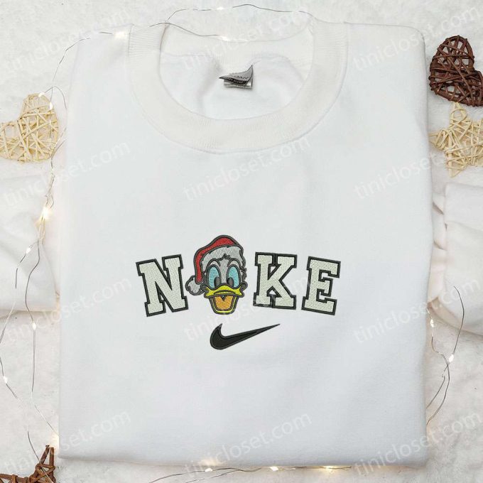 Nike Christmas x Donald Duck Sweatshirt: Walt Disney Embroidered Shirt Best Gift Ideas