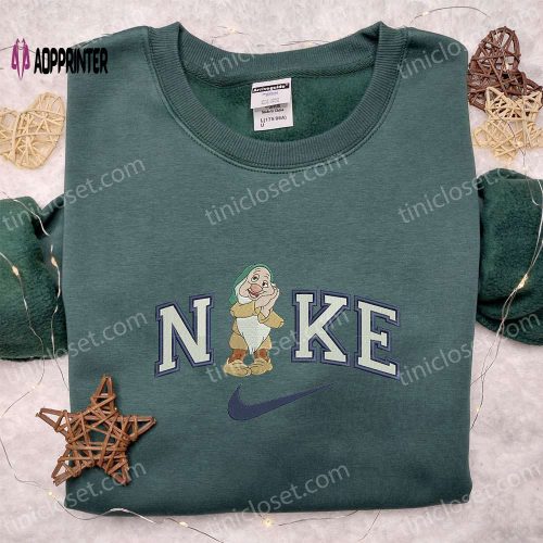 Winnie The Pooh Disney x Nike Candy Cane Christmas Embroidered Shirt – Festive T-shirt