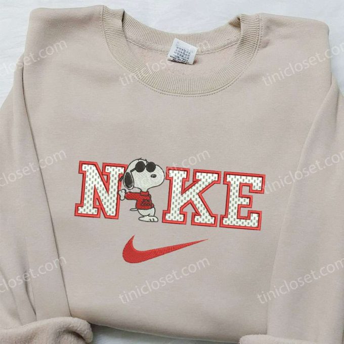 Nike x Snoopy Embroidered Sweatshirt – Peanuts Cartoon Inspired Shirt