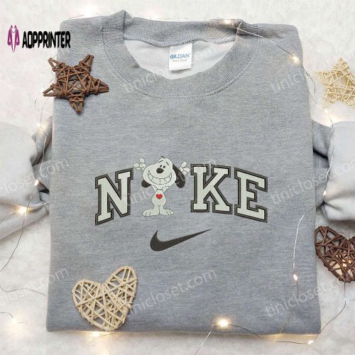 Nike x Snoopy Smile Embroidered Sweatshirt: Peanuts Cartoon Shirt Nike Inspired – Shop Now!