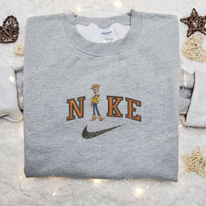 Nike x Woody Embroidered Sweatshirt – Disney Characters Hoodie: Perfect Birthday Gift for Family