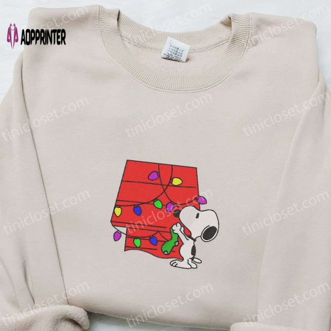 Snoopy Christmas House Embroidered Shirt & Peanuts Cartoon Hoodie: Perfect Family Christmas Gifts