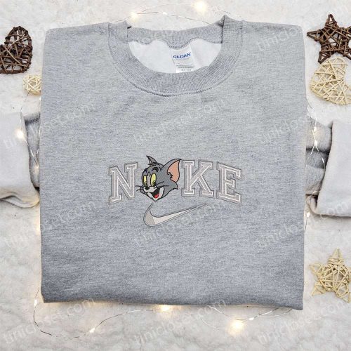 Tom Head x Nike Cartoon Embroidered Sweatshirt & Tom and Jerry Shirt – Best Family Gift Ideas