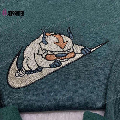 Nike Baby Yoda Woman Embroidered Shirt – Star Wars Swoosh Tee