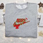 Nike Embroidered Christmas Wreath Sweatshirt – Best Gift Idea for Nike Fans!