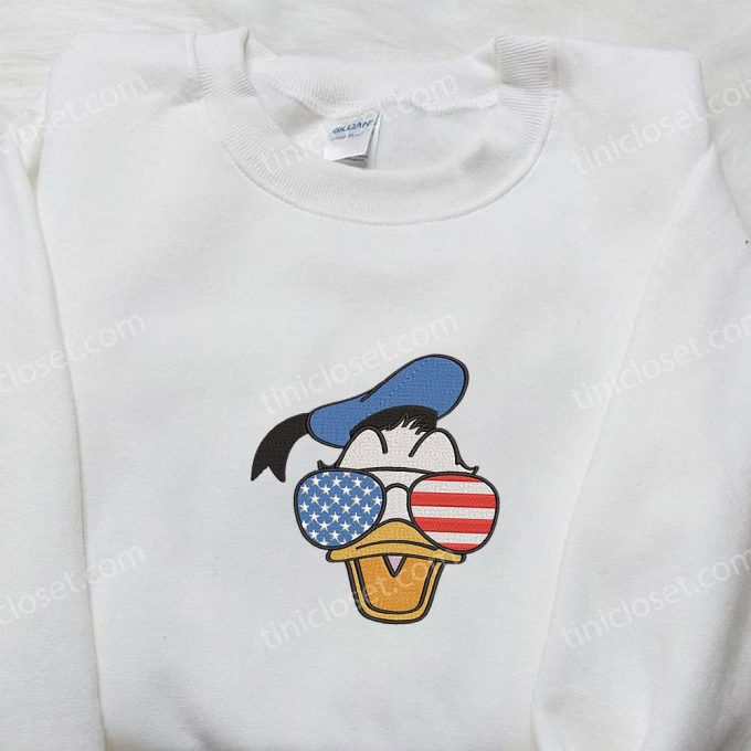 Donald Duck American Glasses Embroidered Shirt: Perfect Disney Gift for National Day