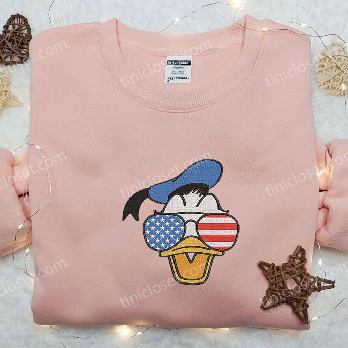 Donald Duck American Glasses Embroidered Shirt: Perfect Disney Gift for National Day