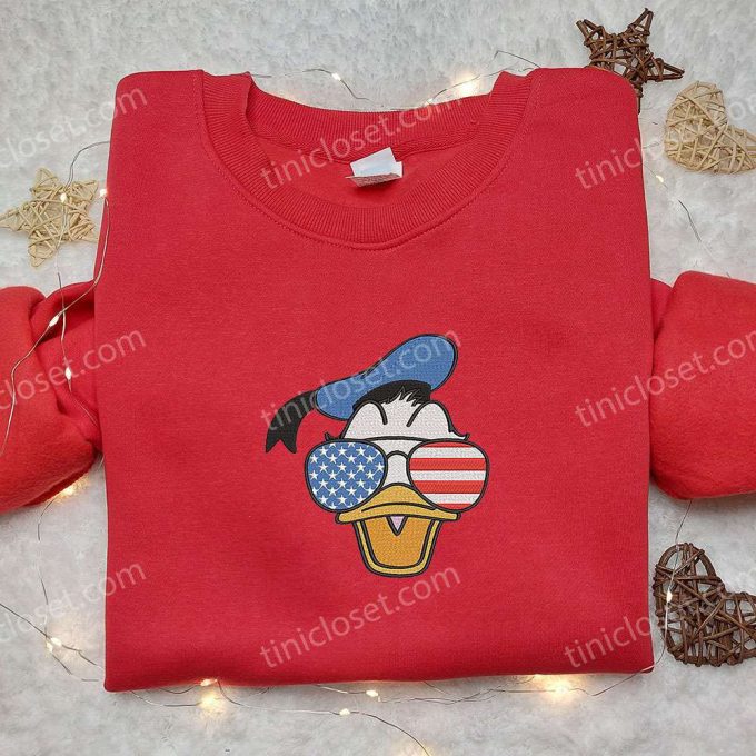 Donald Duck American Glasses Embroidered Shirt: Perfect Disney Gift for National Day