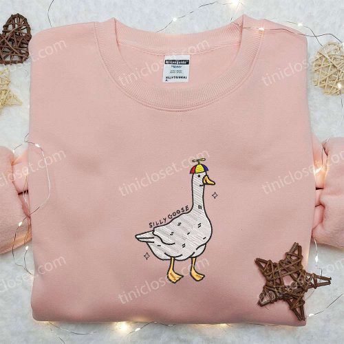 Quirky Silly Goose Embroidered Shirt – Perfect Animal Gift for Family