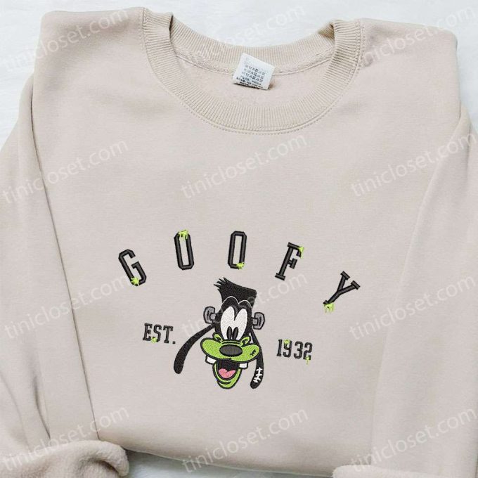 Vintage Goofy Est 1932 & Disney Halloween Embroidered Shirt – Spooky Halloween T-shirts