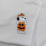 Snoopy Pumpkin Embroidered Sweatshirt: Cute Halloween Gift for Friends