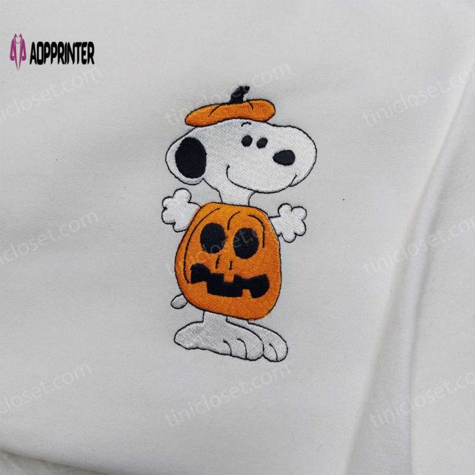 Snoopy Pumpkin Embroidered Sweatshirt: Cute Halloween Gift for Friends