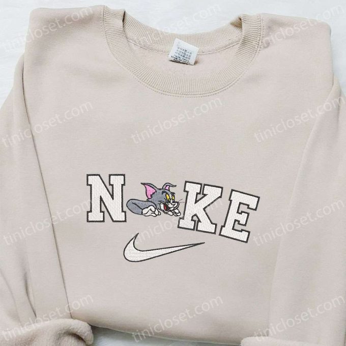 Tom Cat x Nike Cartoon Sweatshirt – Tom and Jerry Embroidered Hoodie Perfect Family Gift