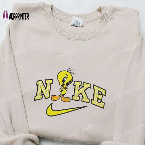 Disney Woody x Nike Embroidered Sweatshirt & Characters T-shirt: Perfect Family Gift Ideas!