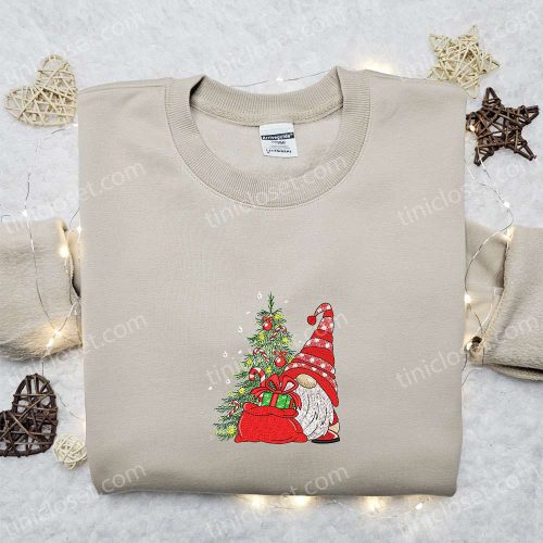 Christmas Tree Gnome Hoodie: Best Holiday Gift for Family