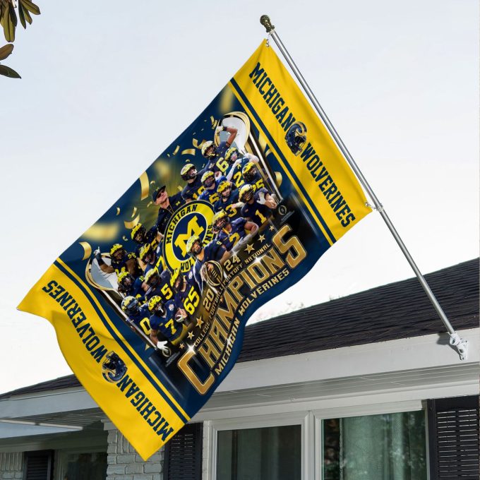 Michigan Wolverines FootballD House Flag Gift