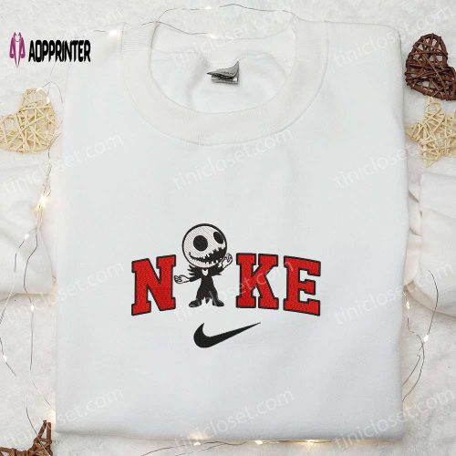 Nike x Snoopy Christmas Sweatshirt T-shirt & Hoodie: Festive Santa Claus Embroidery