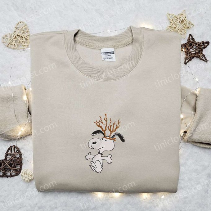 Snoopy Reindeer Antlers Shirt & Peanuts Cartoon Hoodie: Best Christmas Gifts for Family