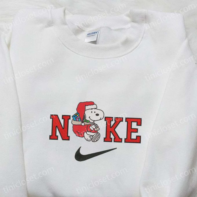 Nike Christmas Embroidered Sweatshirt Snoopy Santa Claus & Gifts Bag Best Gift Ideas