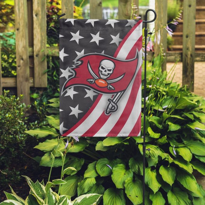 Tampa Bay Buccaneers Americana Garden Flag – House Flag Home Decor Gift – House Flag Home Decor Gift