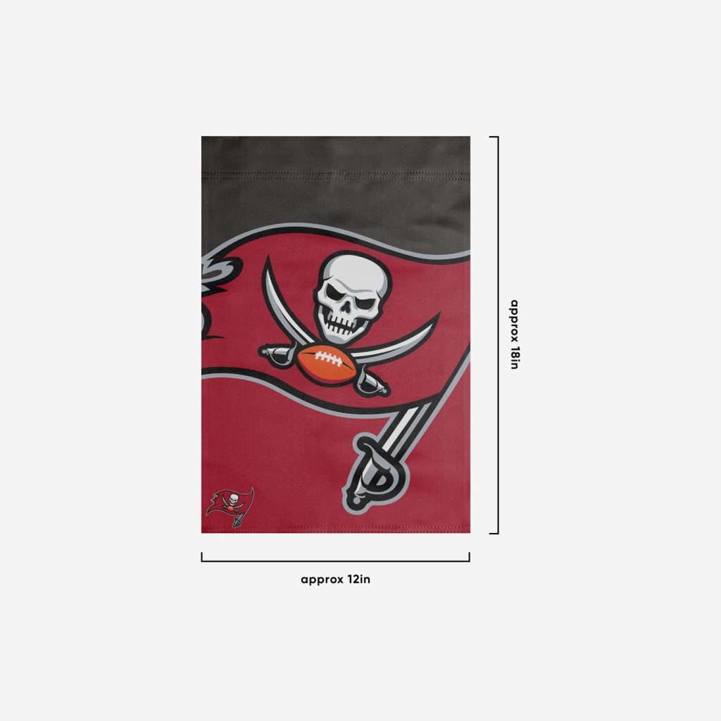 Tampa Bay Buccaneers Colorblock Helmet Garden Flag – House Flag Home Decor Gift – House Flag Home Decor Gift