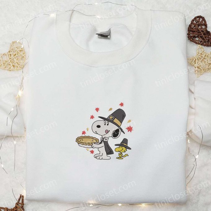 Thanksgiving Snoopy Embroidered T-shirt: Best Peanuts Cartoon Gift Idea